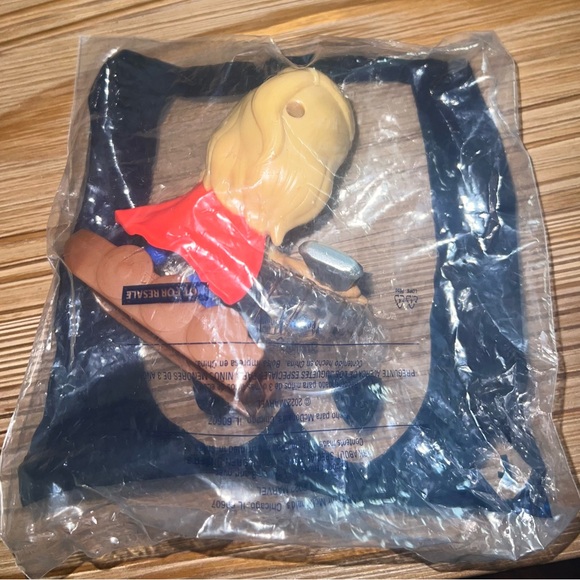 Thor Action Figure - Picture 2 of 2